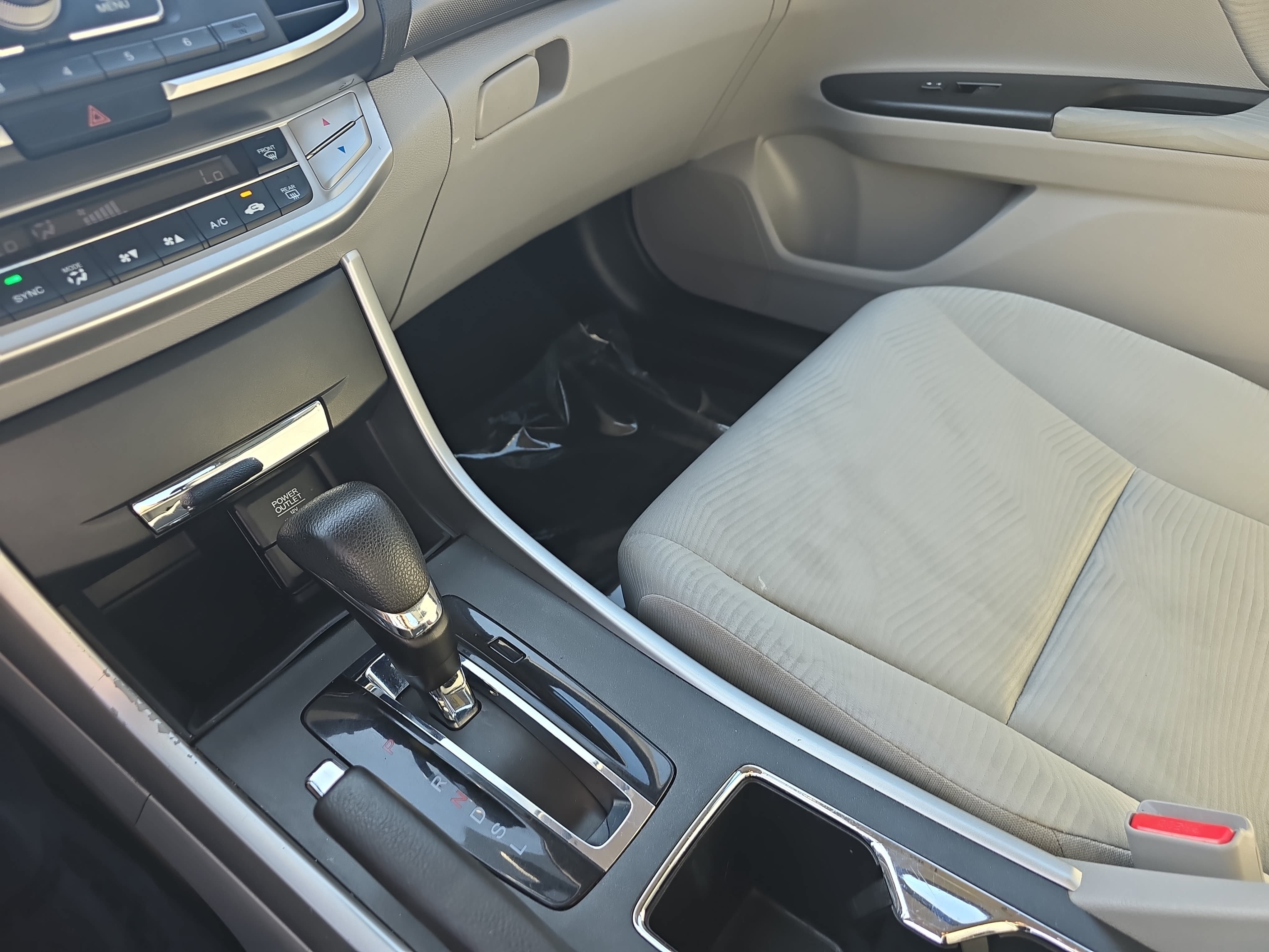 Used 2014 Honda Accord LX image 23