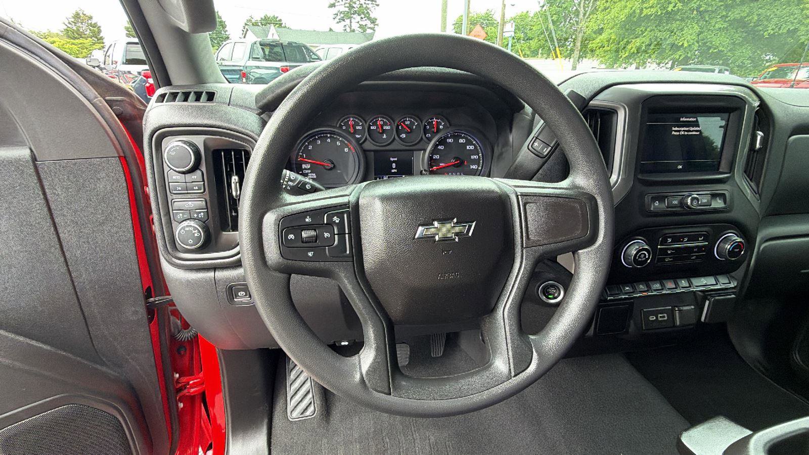 Certified 2022 Chevrolet Silverado 1500 Custom Trail Boss w/ LPO, Dark Essentials Package AWD/4WD image 23