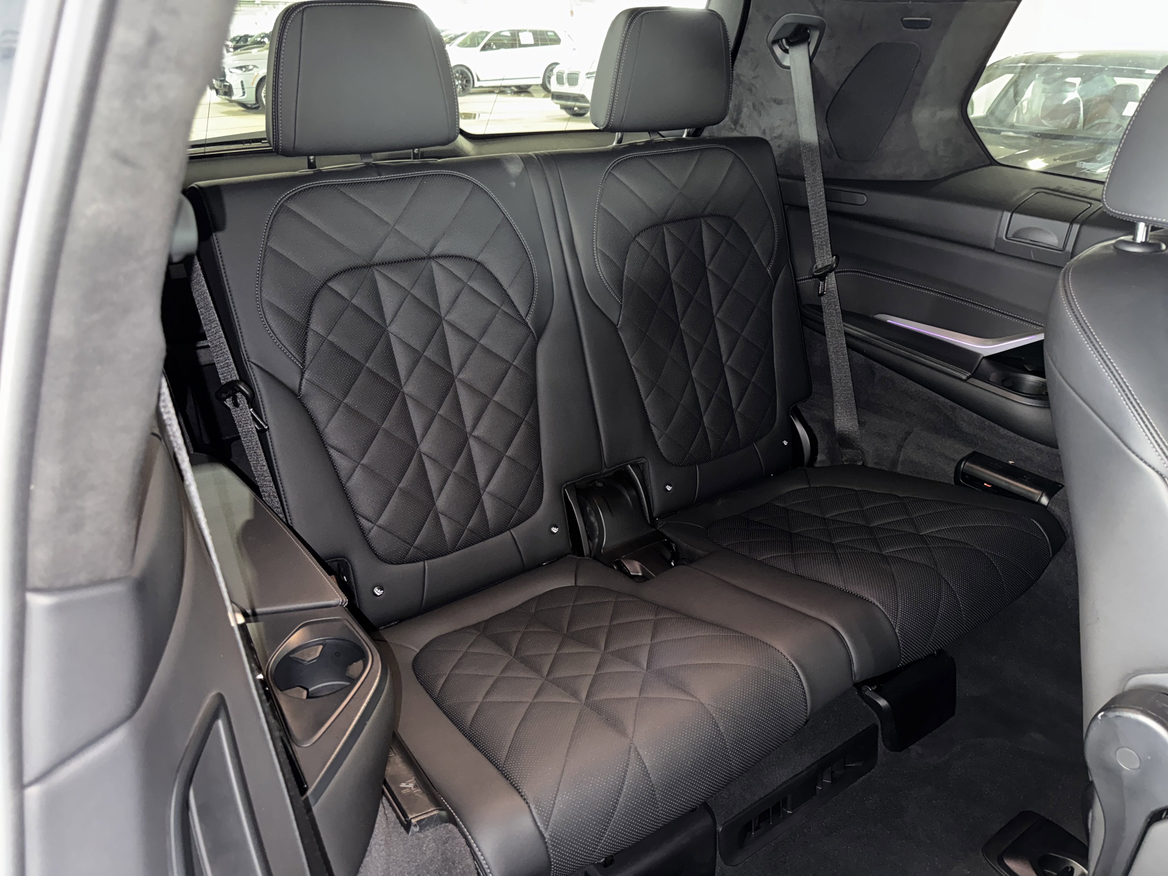 Certified 2025 BMW X7 xDrive40i w/ M Sport Package image 13