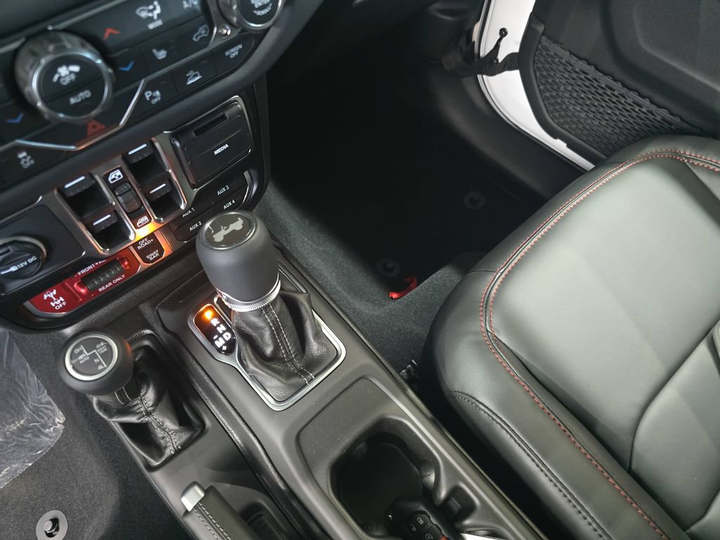 New 2026 Jeep Wrangler Unlimited Rubicon AWD/4WD image 25