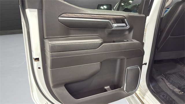 Used 2022 Chevrolet Silverado 1500 LTZ w/ Z71 Off-Road Package image 28