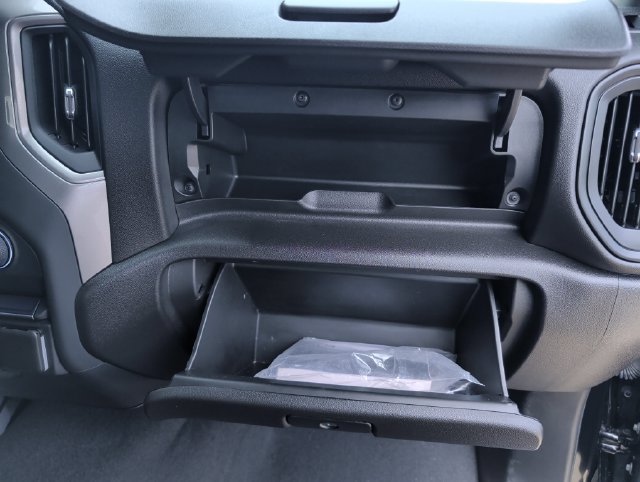 Used 2025 Chevrolet Silverado 1500 Custom w/ LPO, Dark Essentials Package AWD/4WD image 28