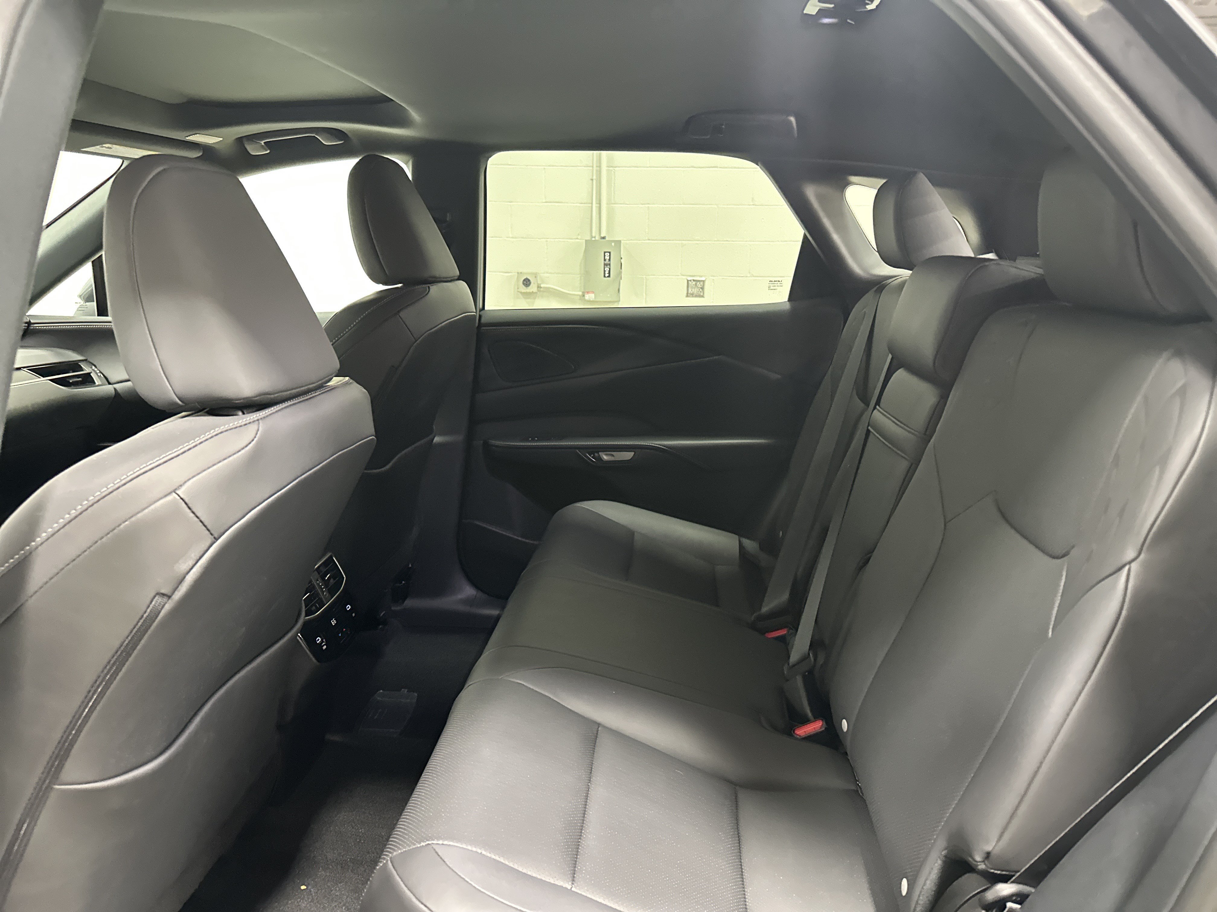 Used 2025 Lexus RX 350 Premium w/ Convenience Package AWD/4WD image 31