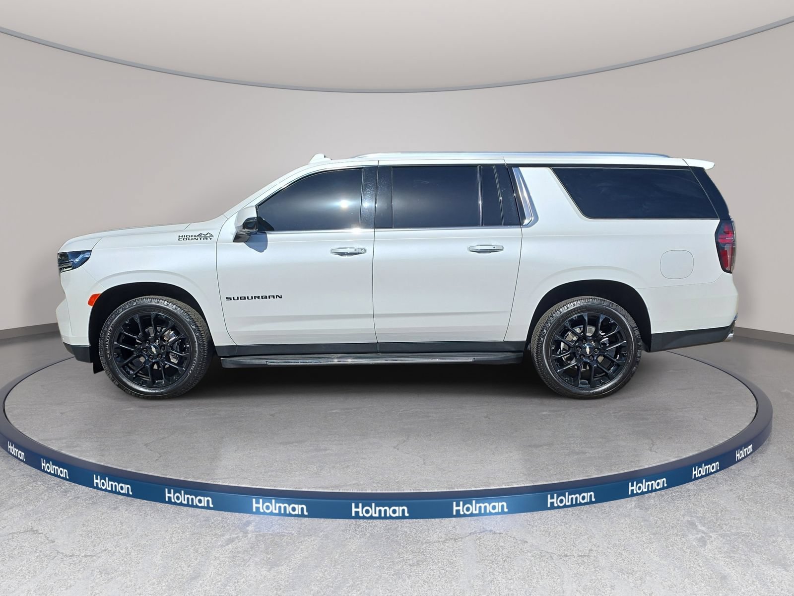 Used 2023 Chevrolet Suburban High Country AWD/4WD image 9