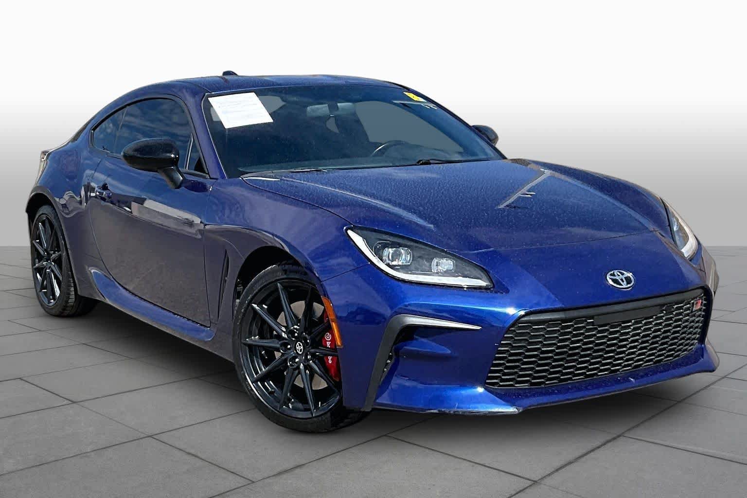 Used 2024 Toyota GR86 Premium w/ Performance Package RWD image 3