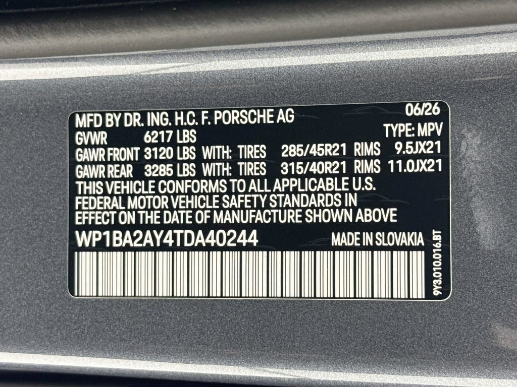 New 2026 Porsche Cayenne Coupe AWD/4WD image 34