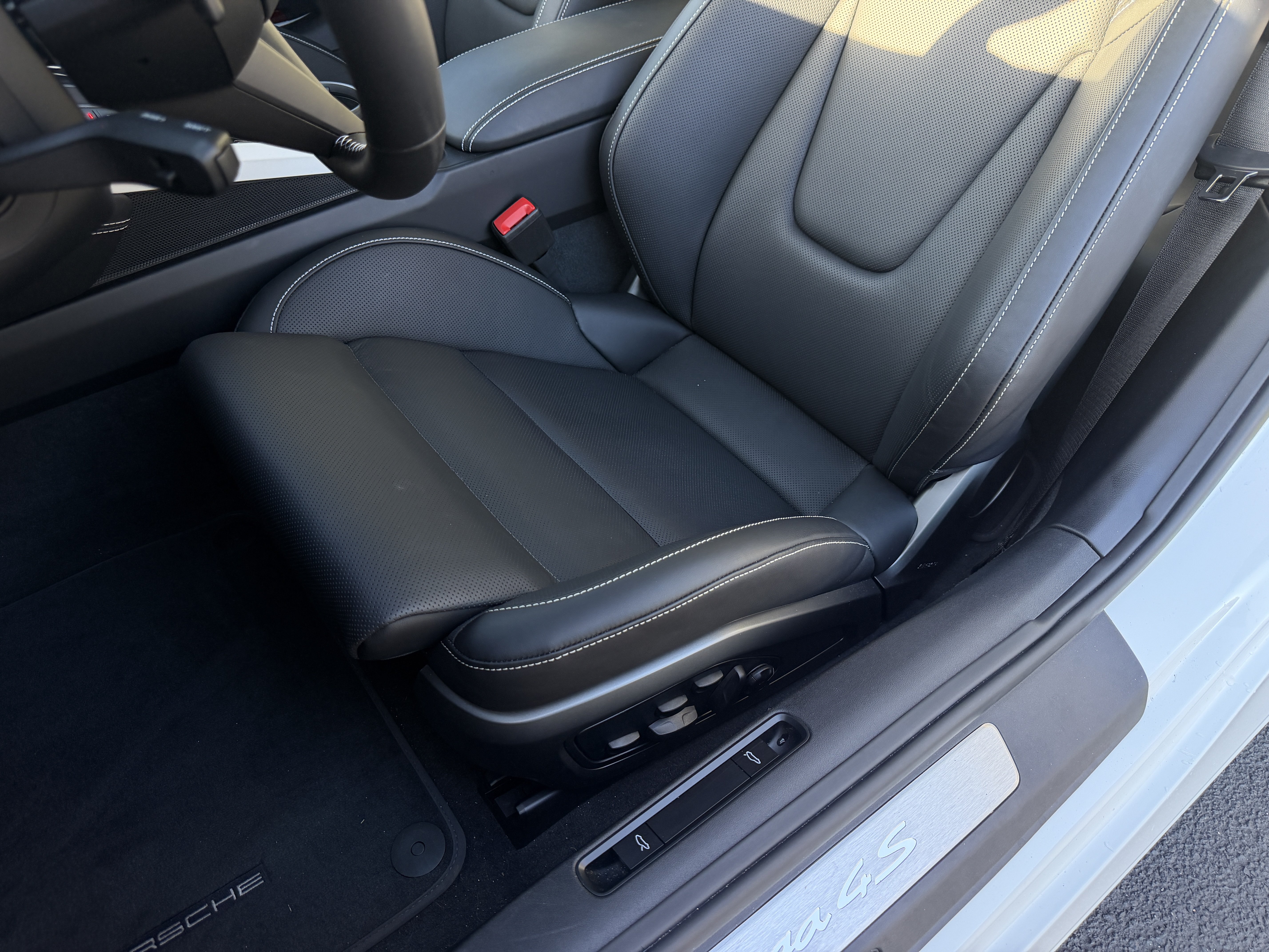Certified 2026 Porsche 911 Targa 4S AWD/4WD image 13