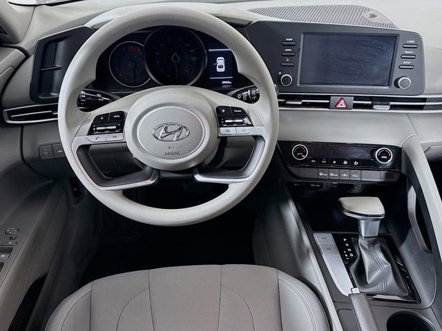 Used 2023 Hyundai Elantra SEL image 22