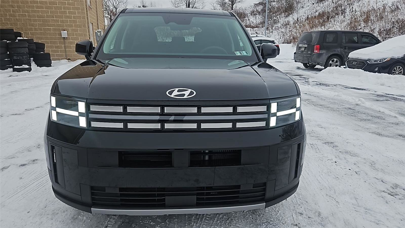 New 2026 Hyundai Santa Fe SE image 2