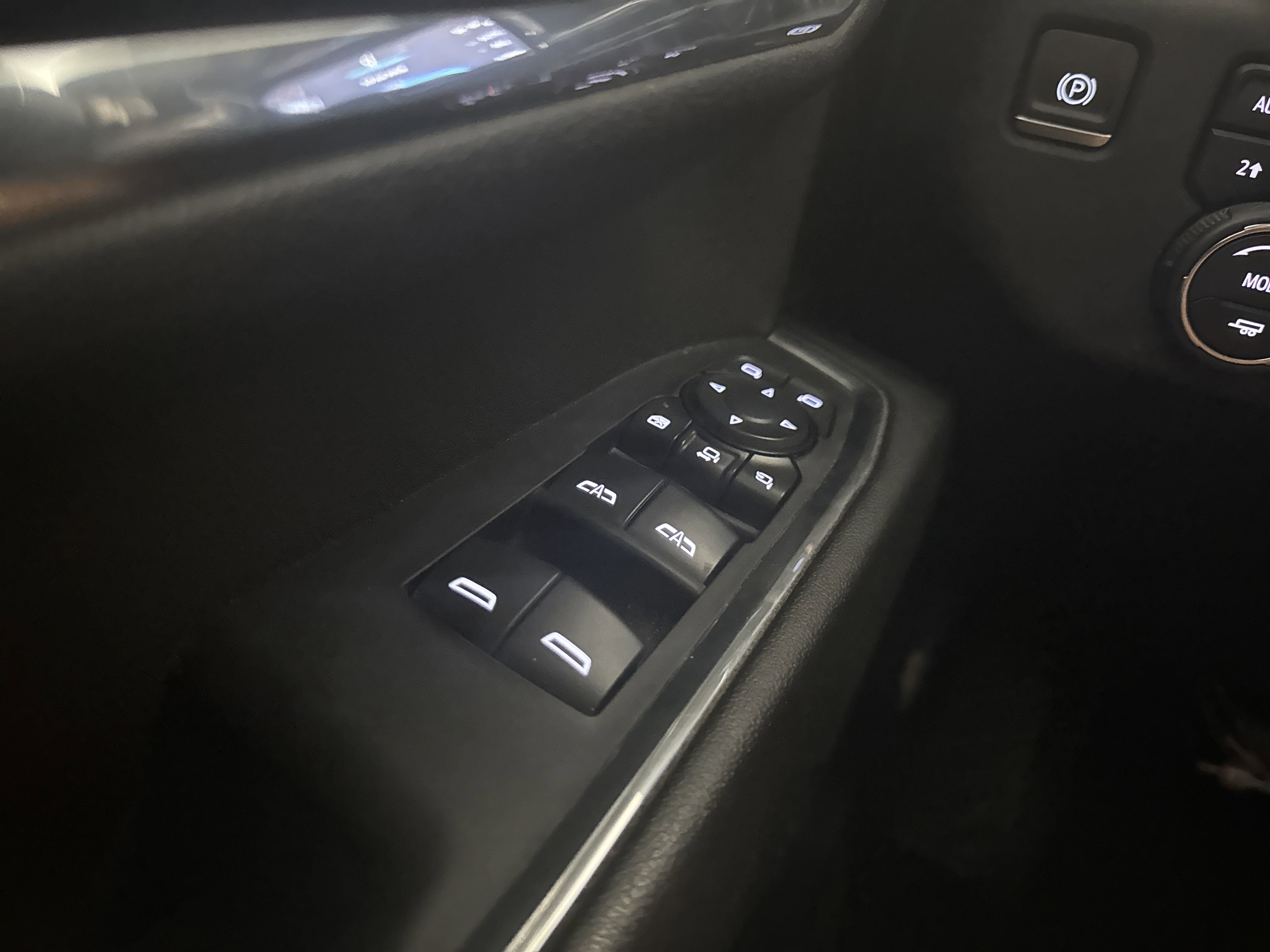 Used 2024 Chevrolet Silverado 3500 High Country w/ High Country Premium Package image 13