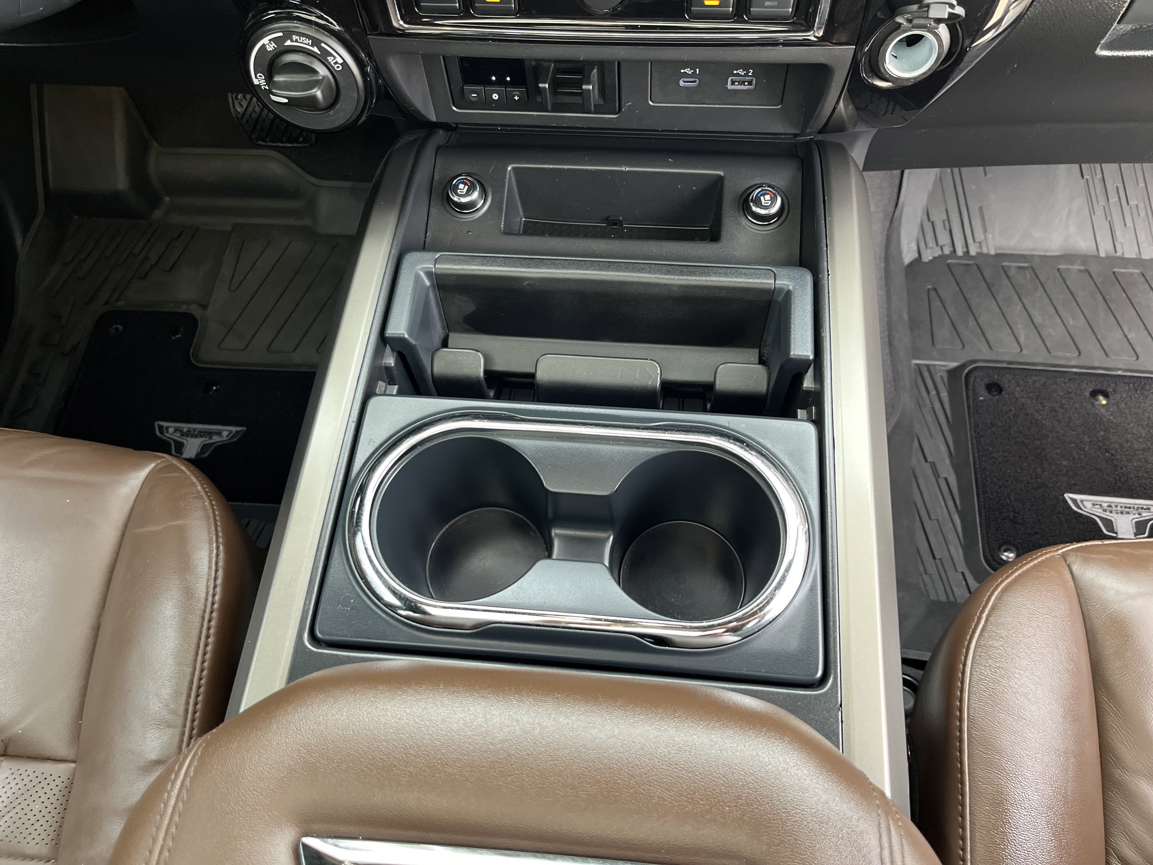 Used 2022 Nissan Titan Platinum Reserve w/ Moonroof Package image 22