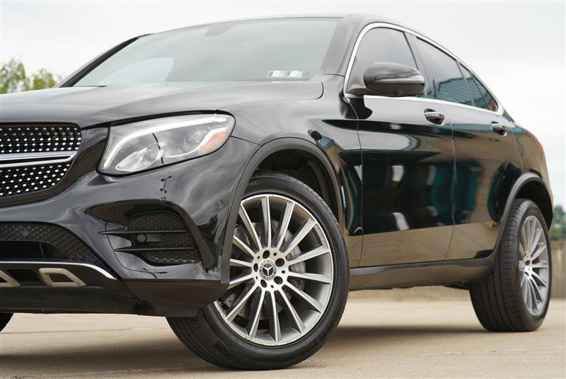Used 2019 Mercedes-Benz GLC 300 4MATIC Coupe image 11