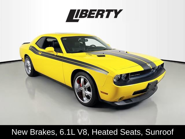 Used 2010 Dodge Challenger SRT8 w/ Special Edition Group image 1