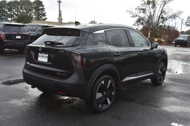 New 2026 Nissan Kicks SR w/ SR Premium Package image 5