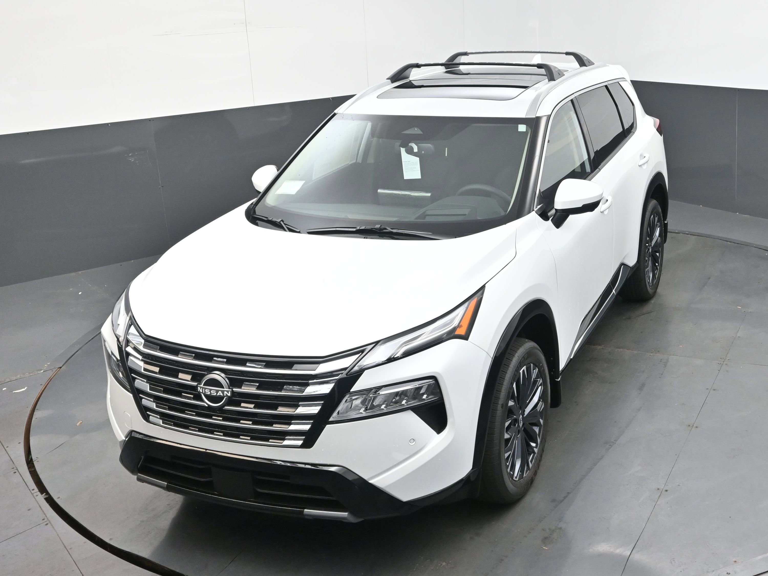 New 2025 Nissan Rogue Platinum w/ Platinum Premium Package image 28