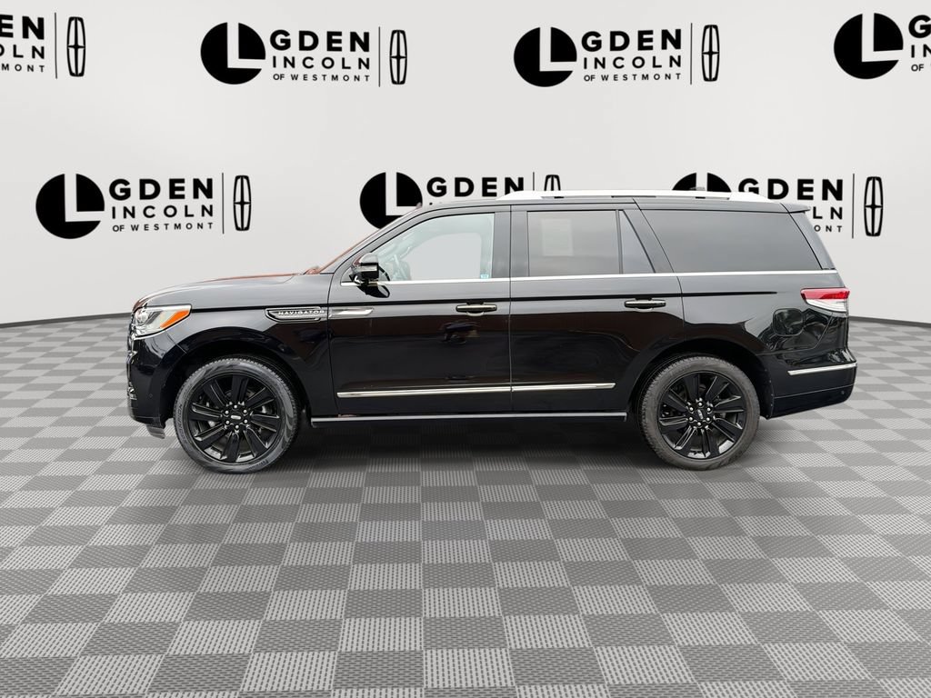 Used 2024 Lincoln Navigator Reserve AWD/4WD image 5