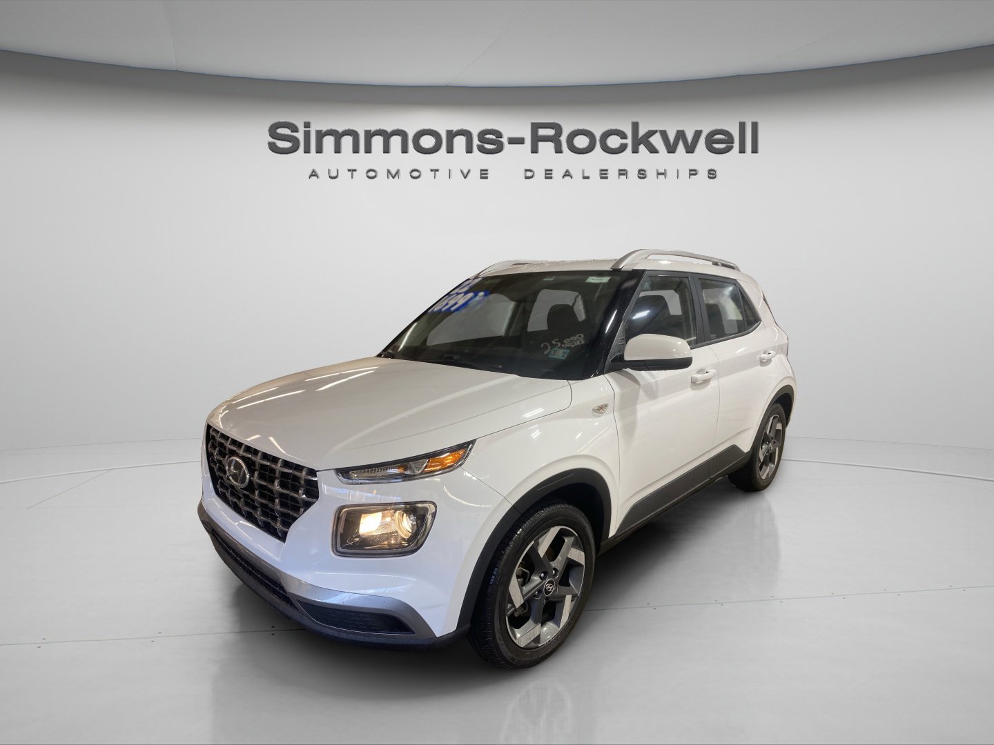 Used 2022 Hyundai Venue SEL image 1