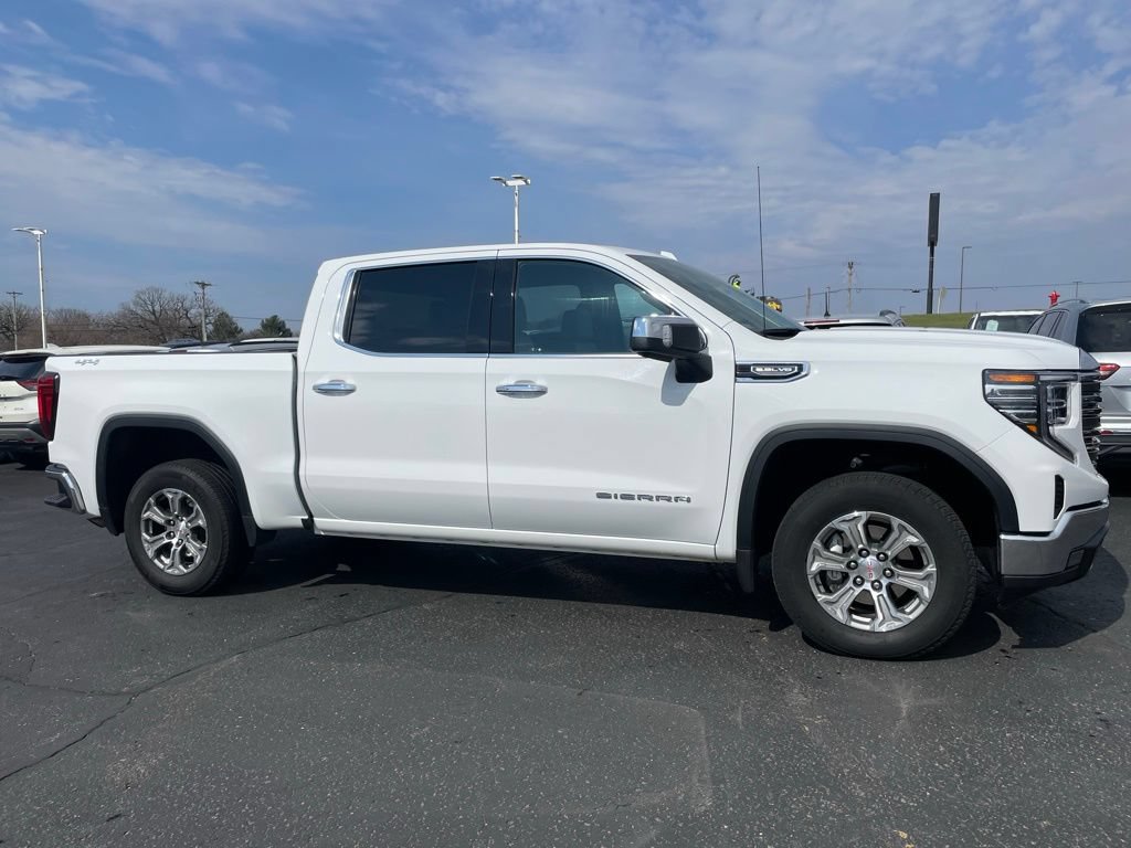 Used 2025 GMC Sierra 1500 SLT AWD/4WD image 2