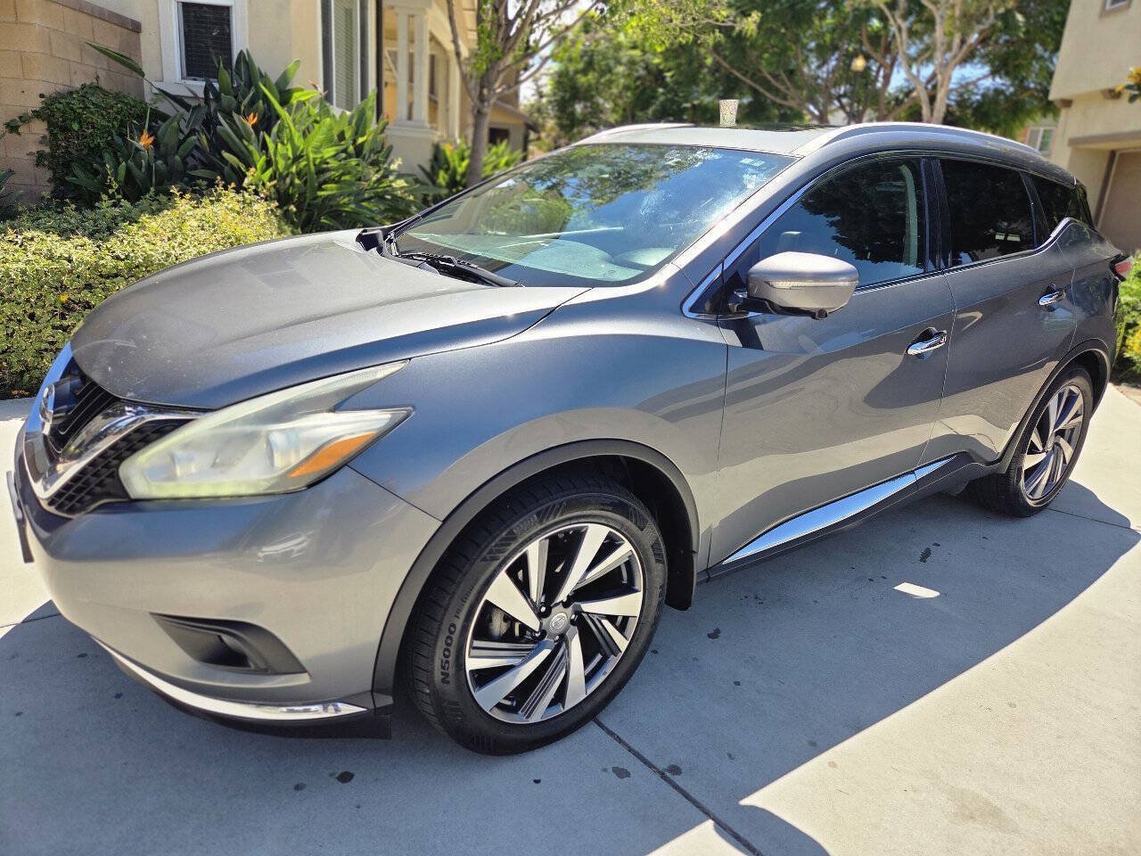 Used 2015 Nissan Murano Platinum w/ Platinum Technology Package FWD image 2