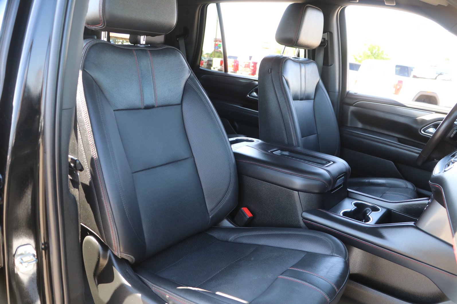 Used 2022 Chevrolet Tahoe RST w/ Sport Performance Package AWD/4WD image 36