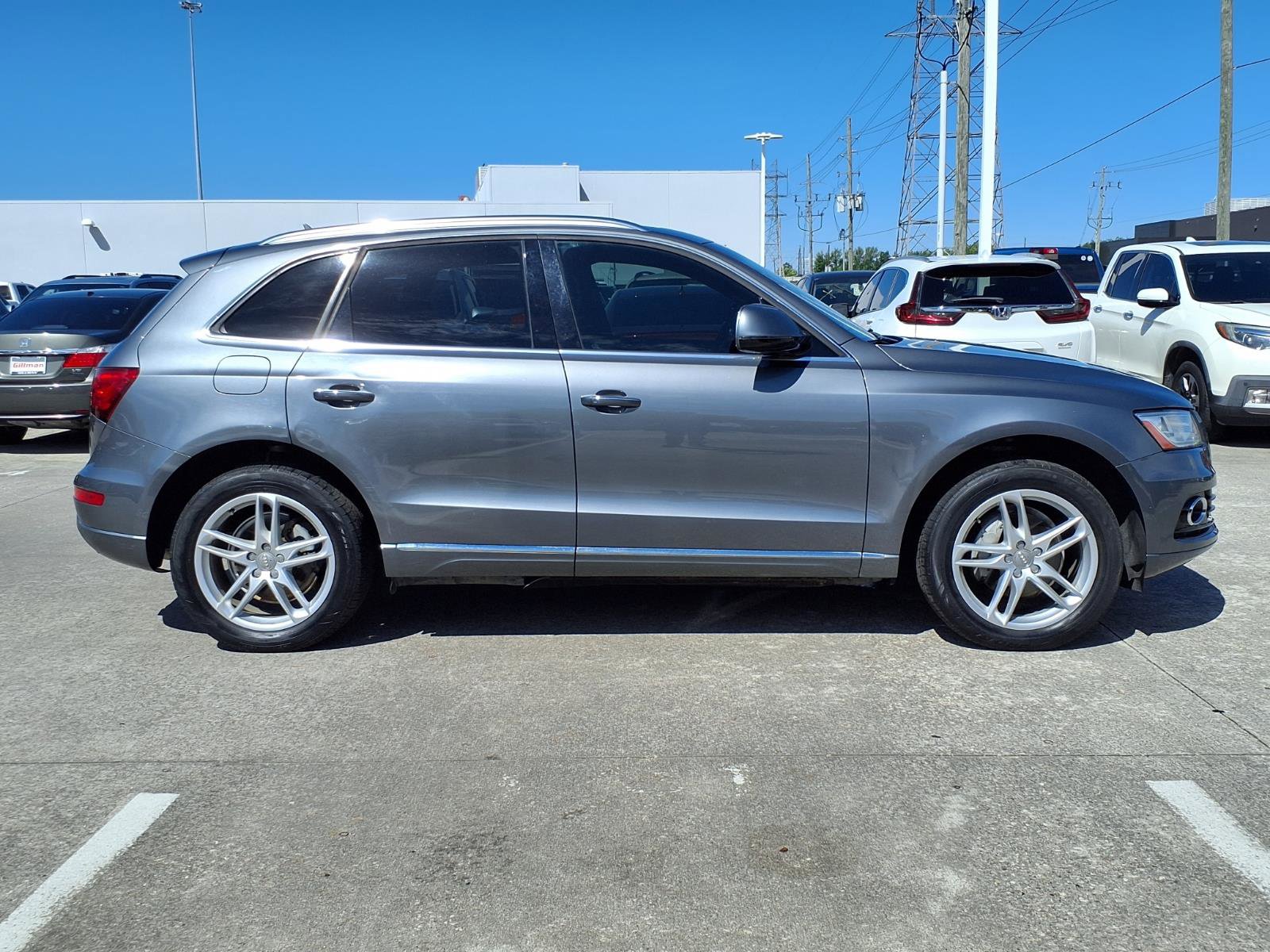 Used 2016 Audi Q5 2.0T Premium Plus w/ Technology Package image 24
