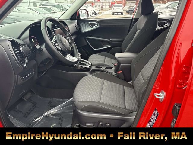 Used 2023 Kia Soul EX image 18