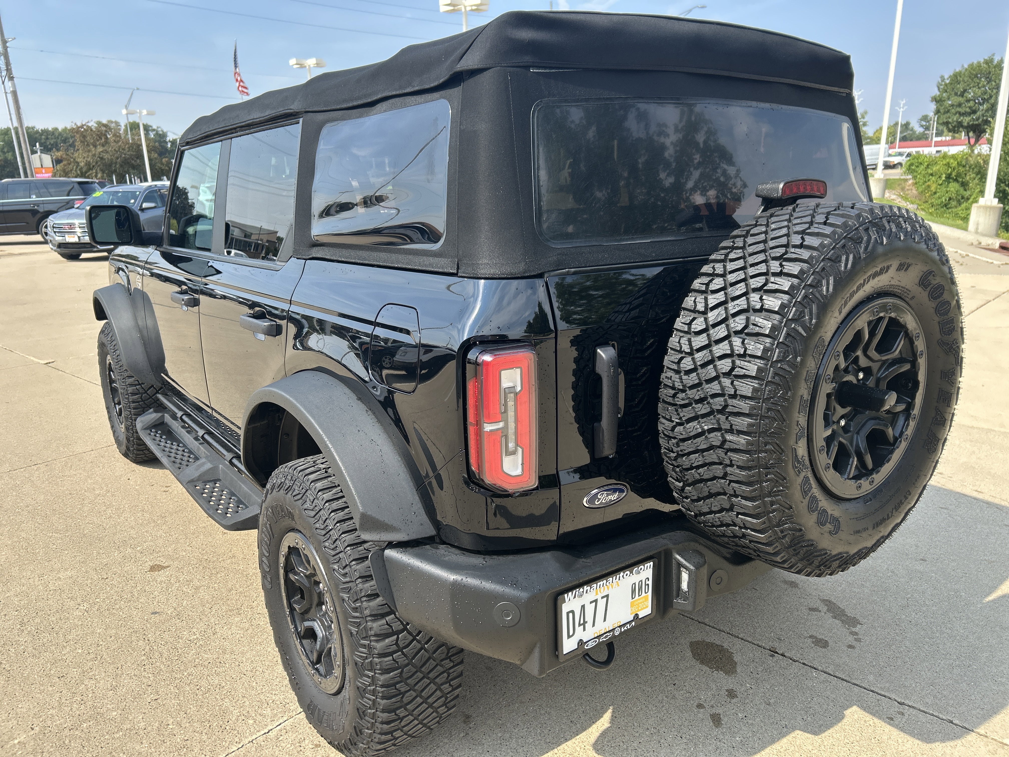 Used 2022 Ford Bronco Wildtrak image 6