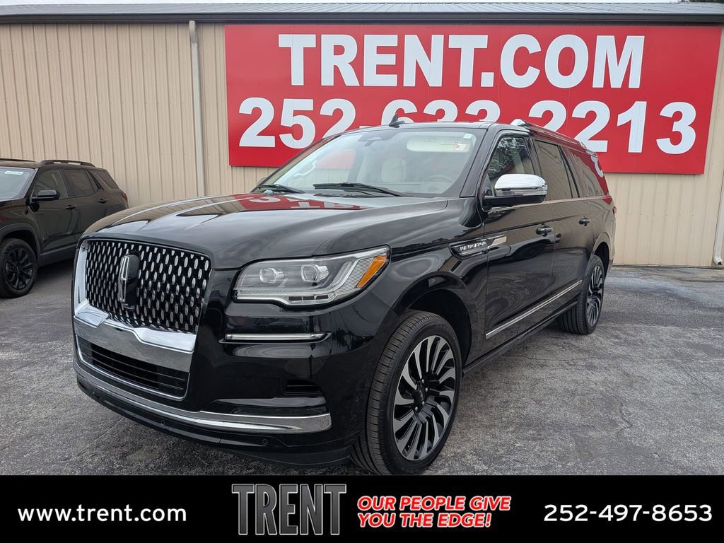 Used 2023 Lincoln Navigator L Black Label image 1