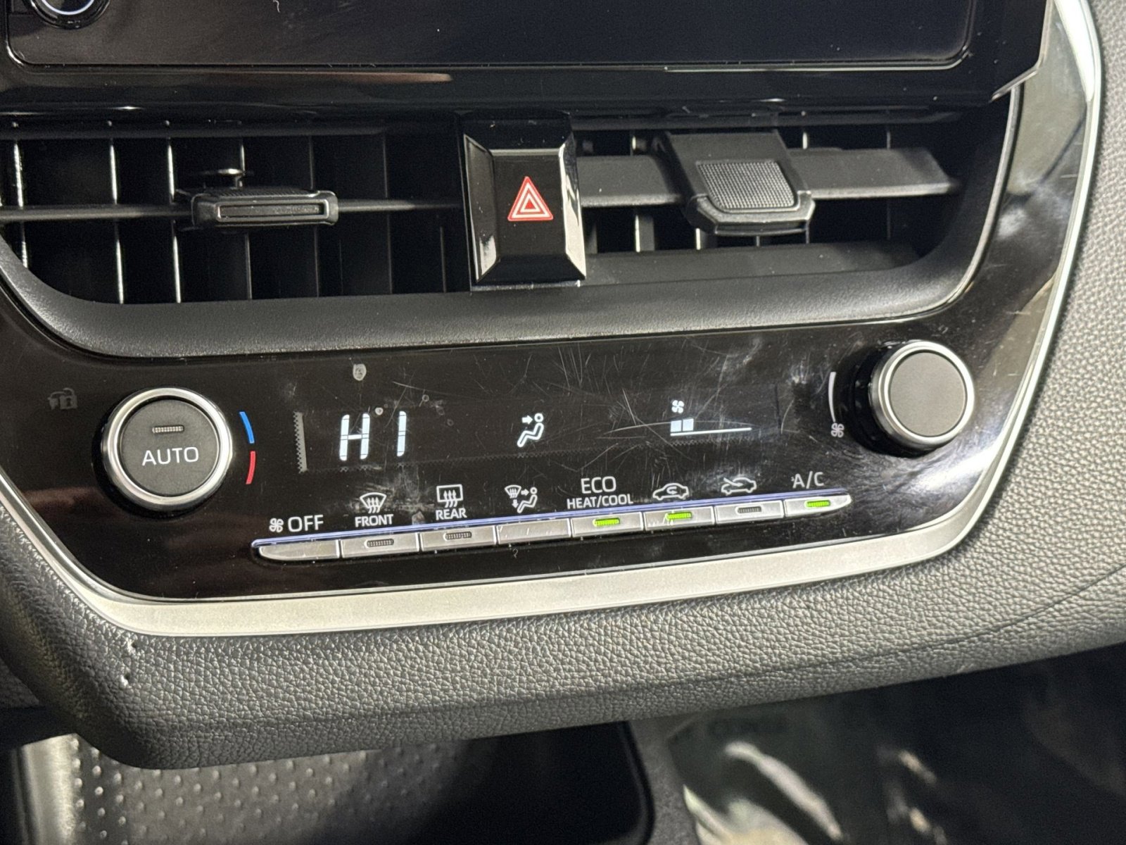 Used 2023 Toyota Corolla LE image 25