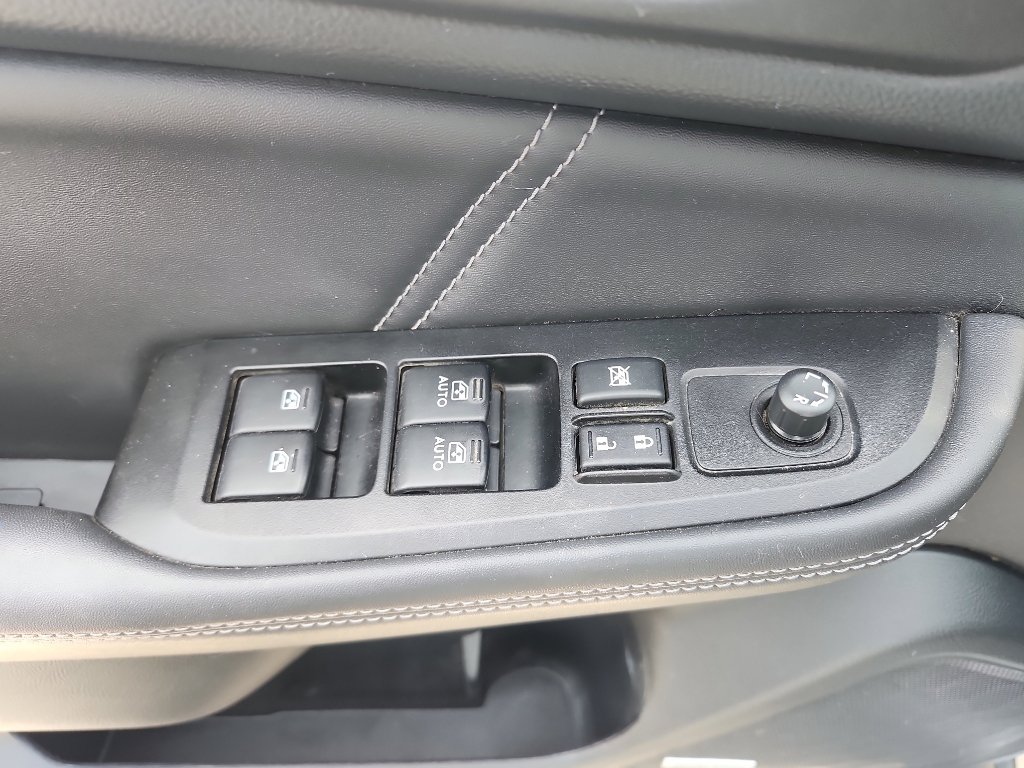 Used 2018 Subaru Outback 2.5i Limited image 18