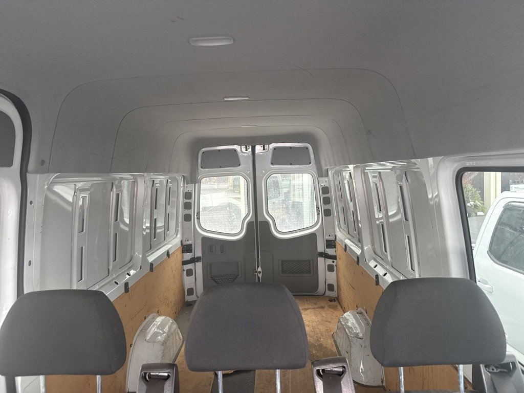 Used 2015 Freightliner Sprinter 2500 image 10