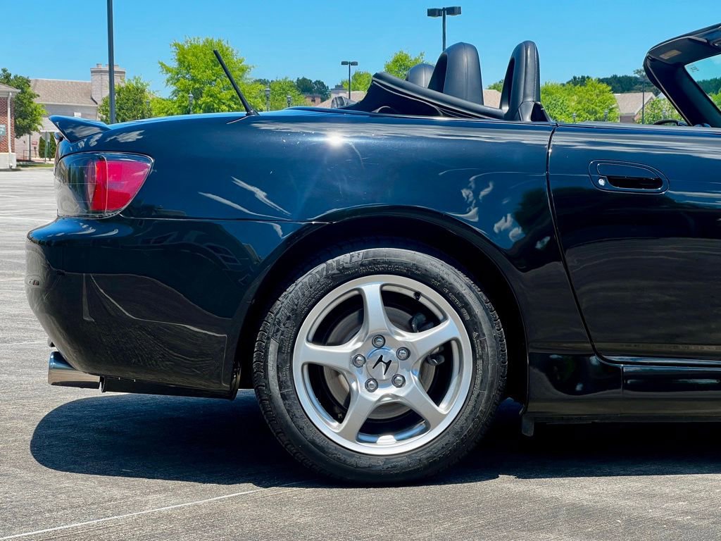 Used 2000 Honda S2000 image 17