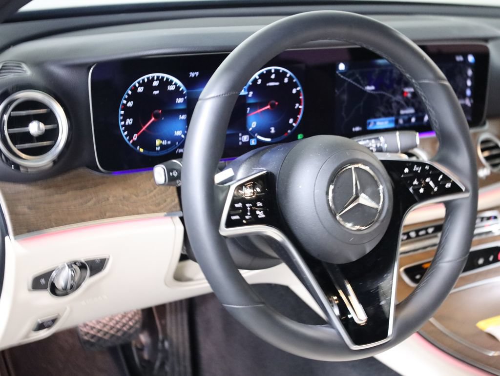 Used 2023 Mercedes-Benz E 350 4MATIC Sedan image 32