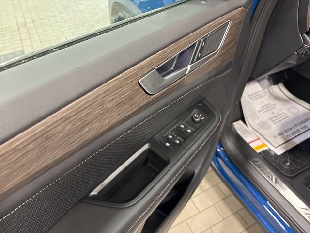 New 2026 Volkswagen Atlas SEL image 7