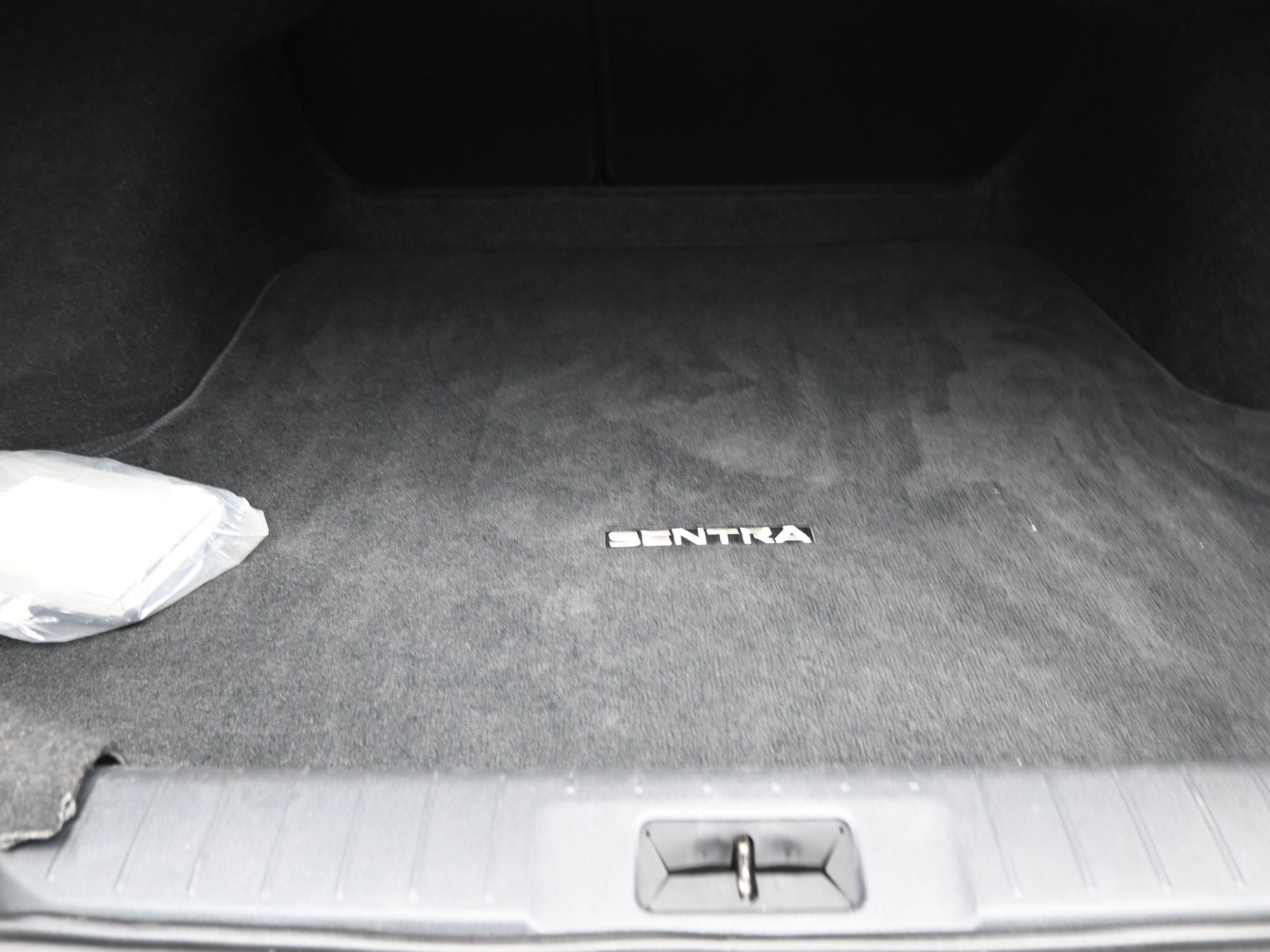 Used 2024 Nissan Sentra SV image 9