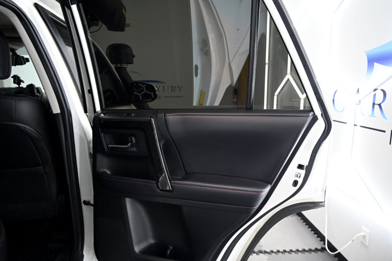 Used 2018 Toyota 4Runner TRD Off-Road Premium image 47