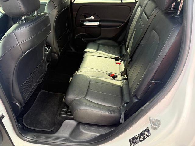 Used 2020 Mercedes-Benz GLB 250 4MATIC image 23