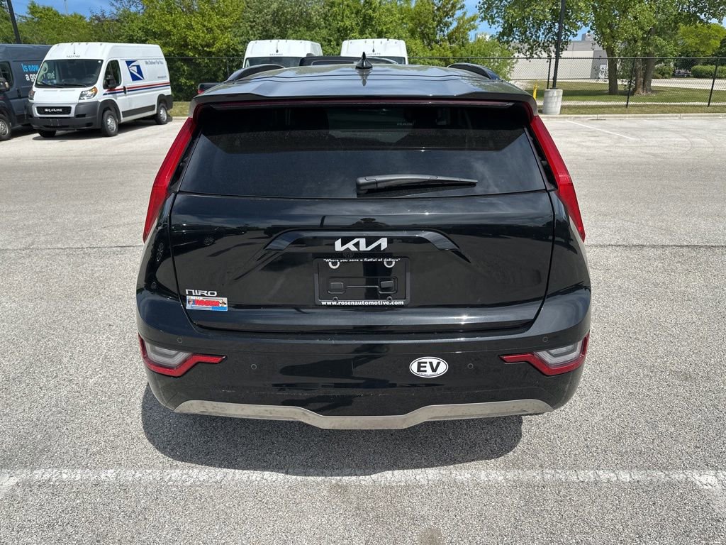 Used 2023 Kia Niro Wave w/ Wave Preserve Package FWD image 8