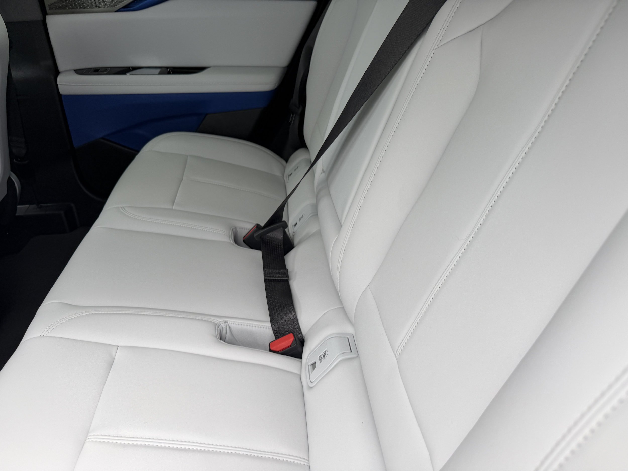 New 2027 Cadillac Optiq Luxury RWD image 14