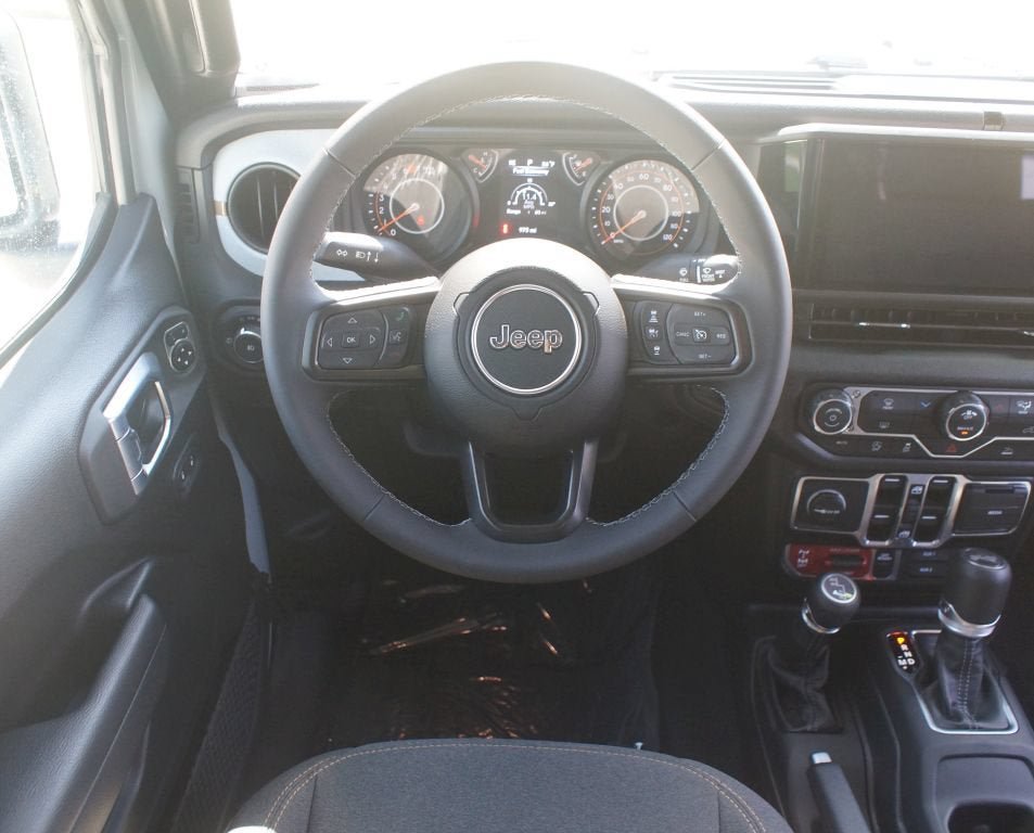 Used 2026 Jeep Wrangler Unlimited Sport AWD/4WD image 5