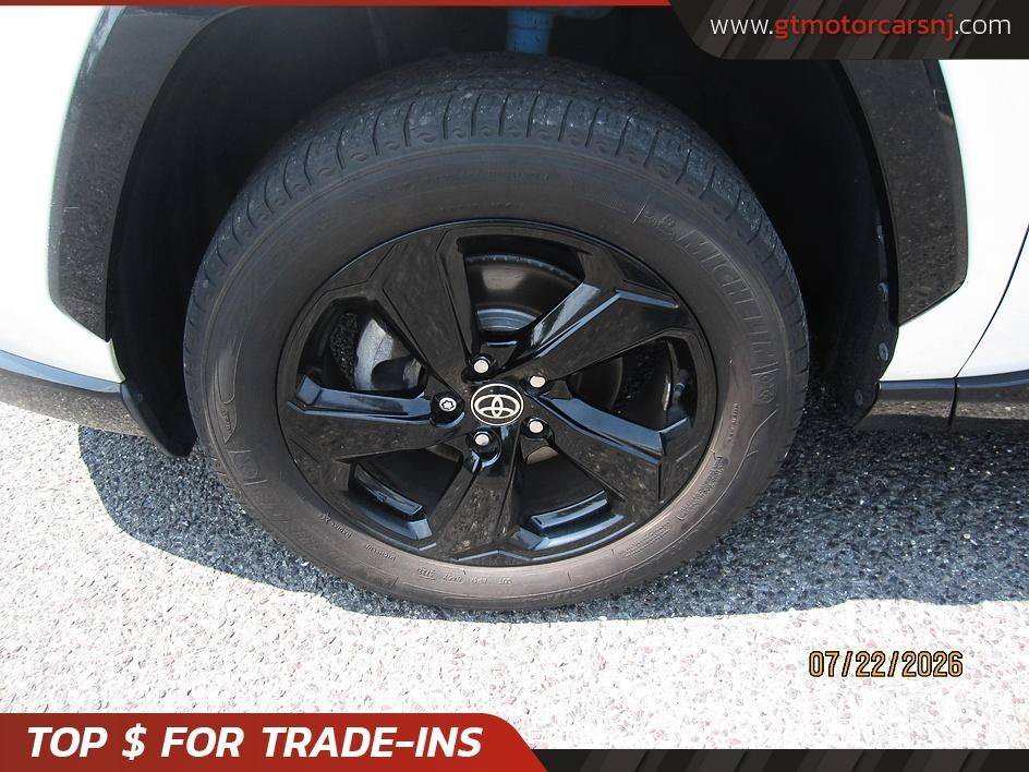 Used 2021 Toyota RAV4 XSE AWD/4WD image 10