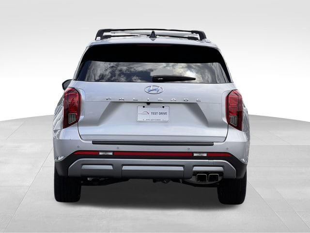 Used 2024 Hyundai Palisade Limited FWD image 4