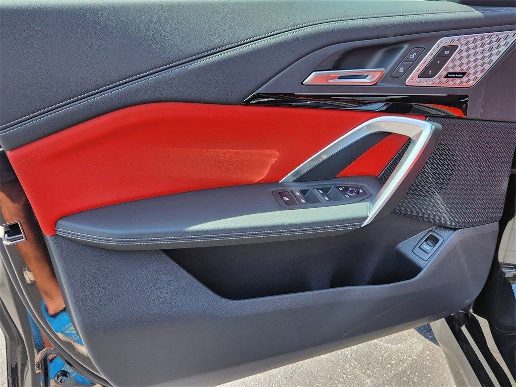 Used 2025 BMW X1 xDrive28i w/ Premium Package image 8