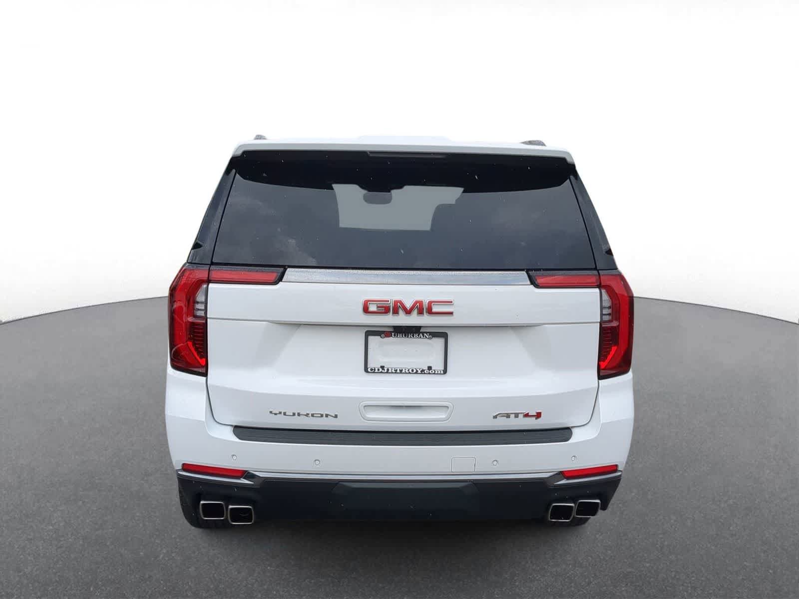 Used 2025 GMC Yukon AT4 w/ AT4 Premium Package AWD/4WD image 7