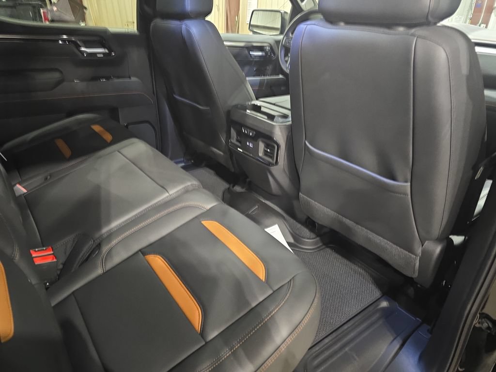 New 2026 GMC Sierra 1500 AT4 w/ AT4 Premium Package AWD/4WD image 11