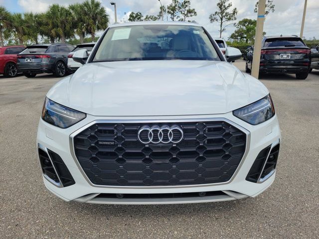 Certified 2024 Audi Q5 e Prestige w/ Prestige Package AWD/4WD image 3