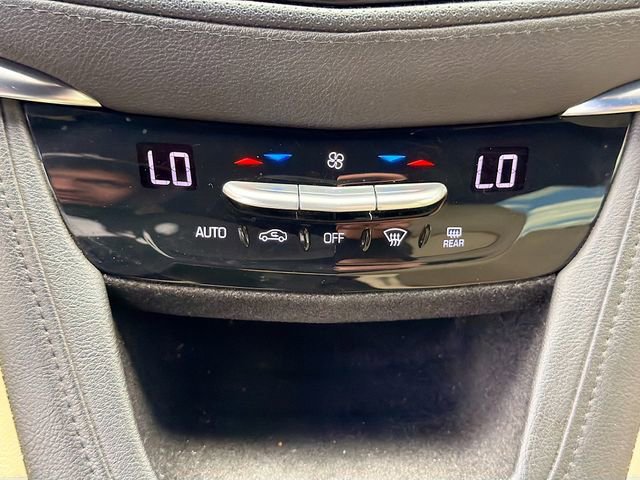 Used 2018 Cadillac XT5 FWD image 31
