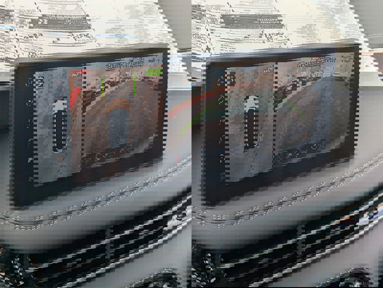 New 2026 INFINITI QX60 Luxe w/ Family Package image 16