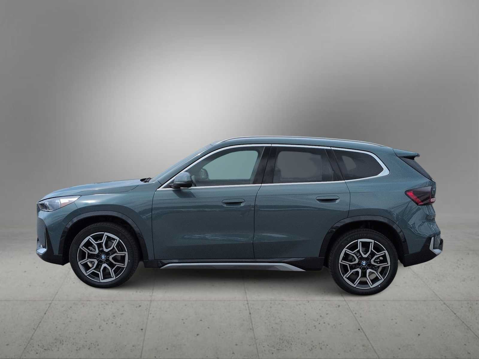 New 2026 BMW X1 xDrive28i w/ Convenience Package AWD/4WD image 5
