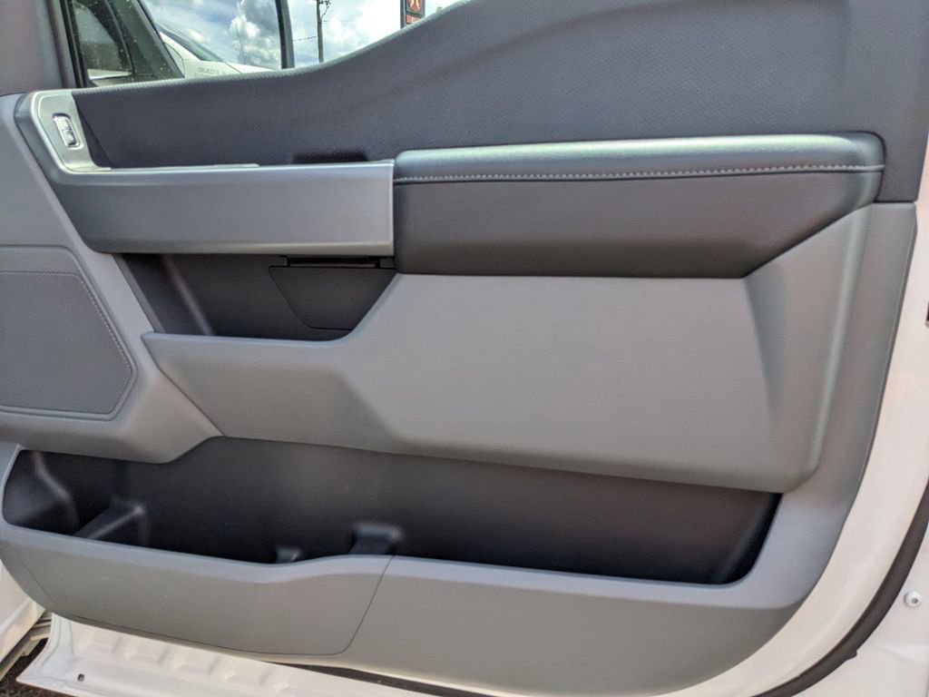 Used 2023 Ford F150 XLT image 12